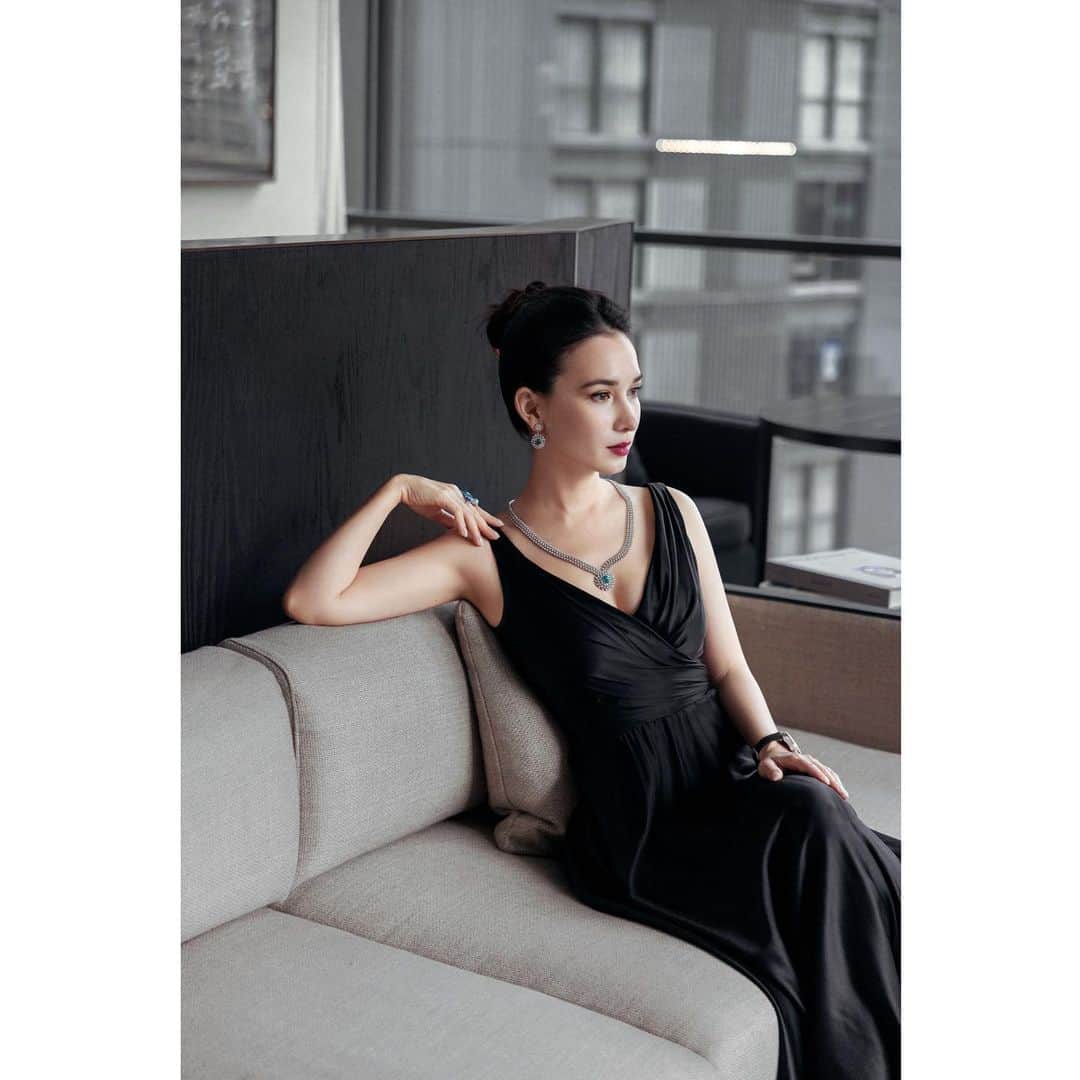 セリーナ・ジェイドさんのインスタグラム写真 - (セリーナ・ジェイドInstagram)「@dior 😘”Individuality will always be one of the conditions of real elegance.” - Christian Dior」3月12日 17時44分 - celinajade