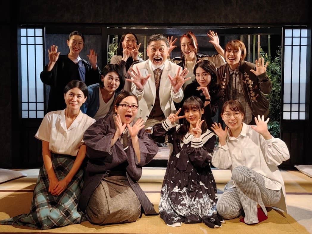 川田希さんのインスタグラム写真 - (川田希Instagram)「演劇ユニット鵺的「デラシネ」 おかげさまで無事に千穐楽を終える事ができました。 関わって下さった、観て下さった、応援して下さった、全ての皆さま、ありがとうございました〜！！！  後日、配信もあるようですよ。」3月12日 17時36分 - nozomikawata