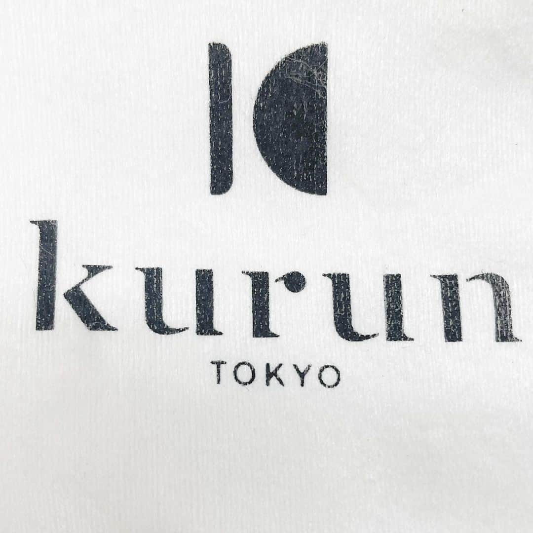 梅咲遥のインスタグラム：「@kurun_official　 #kuruntokyo  #クルントウキョウ  パンプスが春っぽい色合いで 何でも合わせられそう🤍 靴擦れしなさそうな作りでとても女のコに優しい🥹  POP UP SHOP 日本橋高島屋S.C. 本館3階 シューワールド 〜3月21日(火・祝)  大丸東京店 1階 イベントスペース  4月5日(水) 〜4月11日(火)   オンラインストアでは3月22日(水)より発売  ご購入は通販 3/22〜 POP UP SHOP日本橋高島屋　〜3/21、大丸東京店 1階 4/5〜4/11」