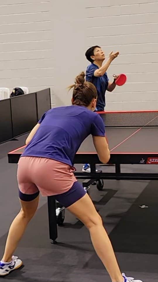 のインスタグラム：「Getting ready for Doubles with @nixialianofficial 🔥  @wtt  @singaporesmash」