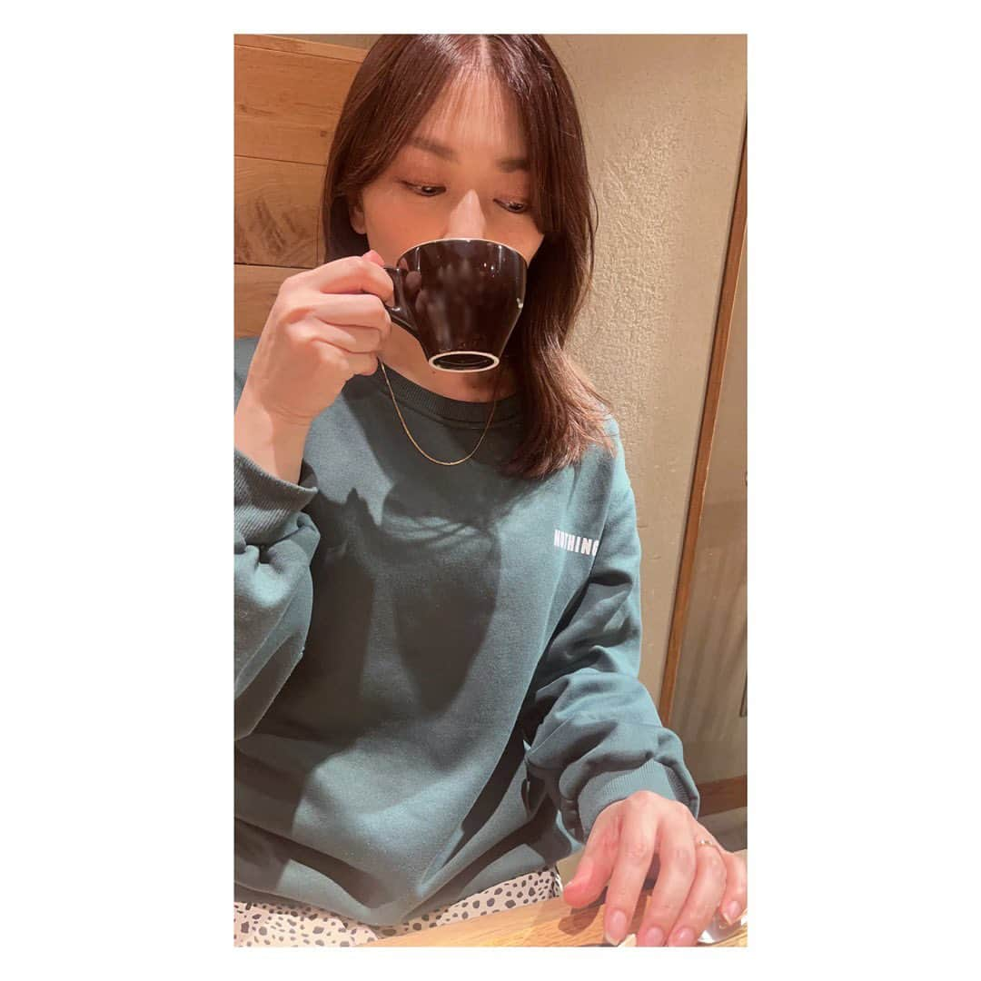 大久保涼香さんのインスタグラム写真 - (大久保涼香Instagram)「* * * カフェラテ好き。 ⁡ のんびりして英気を養えたので あしたからまた頑張ります。 ⁡ ******************************** #coffee #ilove #coffeelatte #scone #weekend #instayesterday #カフェラテ #好き #ブラックは飲めません #英気を養う #来週もがんばろ #フリーアナウンサー #休日」3月12日 18時12分 - sayaka_okubo