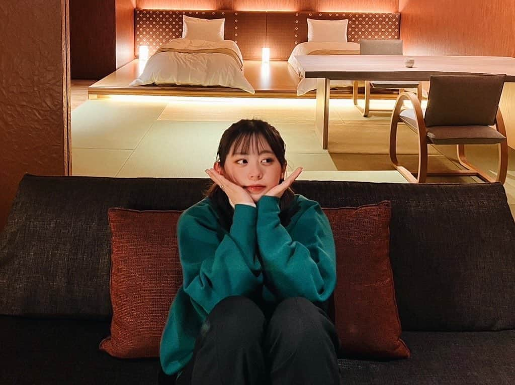 濵咲友菜さんのインスタグラム写真 - (濵咲友菜Instagram)「* 1月HADOのご褒美旅行で大分にANAさんの飛行機で行ってきました〜✈️ ⁡ しんゆうちゃんとなんやかんやで初旅行ですっごく充実させていただきました☺︎ ⁡ ご飯も美味しいしお部屋も豪華で何よりお部屋に温泉！！！！！ 思い出しただけで幸せ〜🫶🏻 ⁡ また行きたい☺️  #星野リゾート  #界 #界別府 #HADOご褒美旅行 #ANA #ご褒美旅 #大分旅行 #PR」3月12日 18時53分 - sayuna_hamachan