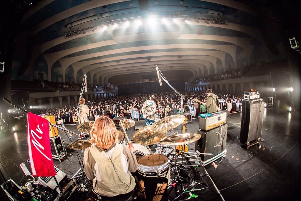 大貫みくのインスタグラム：「"THE KINGS PLACE LIVE 2023 SPRING" 2023.03.11(土)  @片柳アリーナ(東京蒲田)  Mr.ふぉるてのサポートでドラム叩かせてもらいました！ いい景色だった！ 見てくれた皆さんありがとうございましたー！！  📷 @ao_dramatic_aoi」