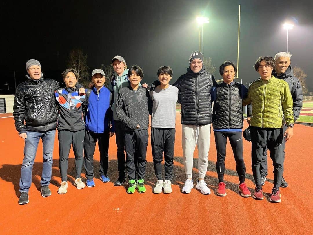 伊藤達彦のインスタグラム：「Thank you for everythings!!  I respect them. So I will never give up on getting faster. see you my master.  Griffin be careful with secret fart😂 thank you for helping me.  今回の合宿を支援して頂いたHondaとImpress Running 、Bowerman Track Clubに感謝します。」