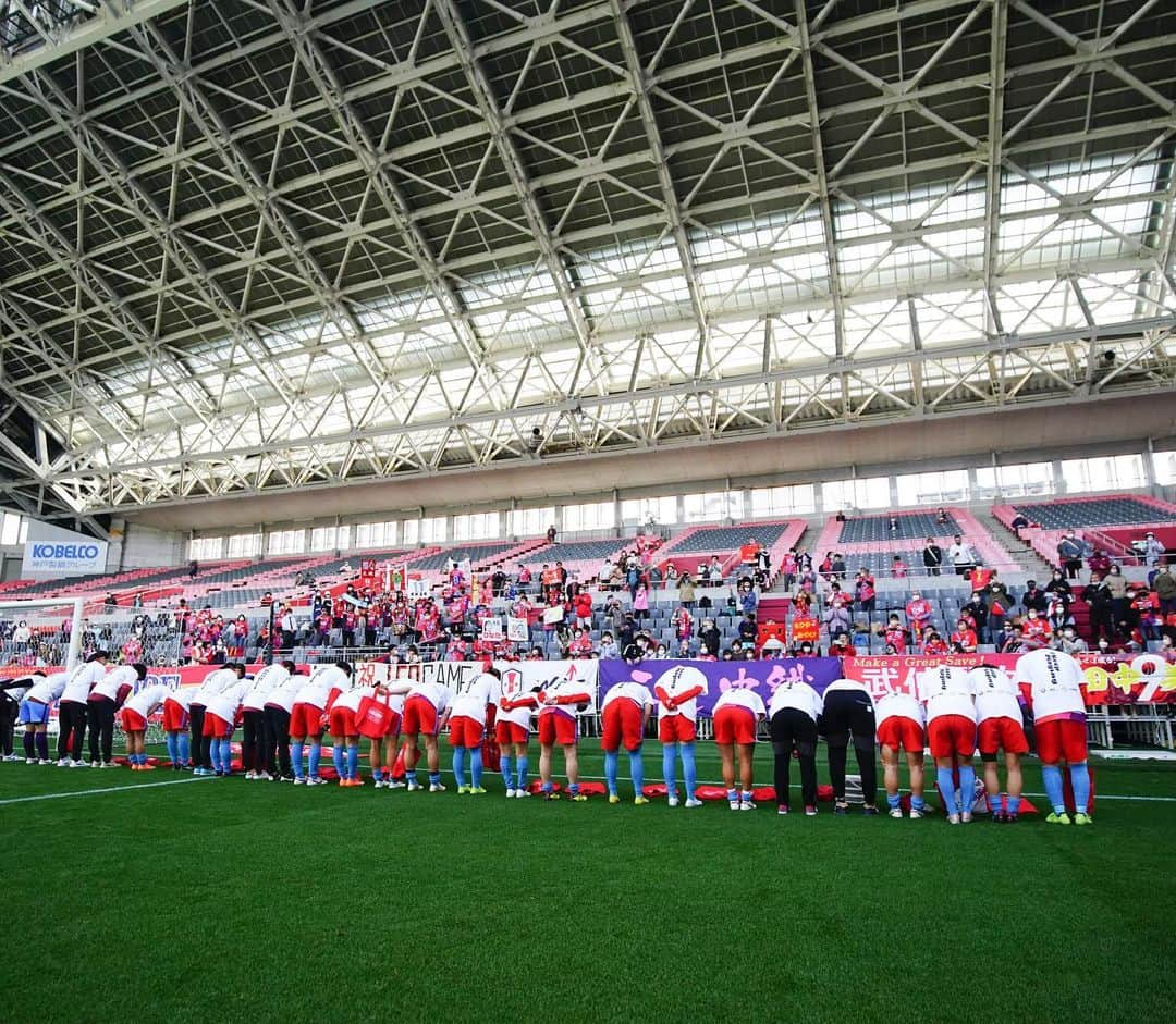 武仲麗依さんのインスタグラム写真 - (武仲麗依Instagram)「YogiboWEリーグ 第10節⚽️ vsノジマステラ神奈川相模原 2-0で勝ちました👏  WEリーグになってから 初フル出場😊 試合に出るからには何が何でも 無失点勝利したかっただけに 今日の勝利は嬉しいです!!  それと、たくさんストーリーやコメント ありがとうございます🙇‍♀️ いろんな人に復帰おめでとうとか おかえり〜って言って頂けるのが とても嬉しかったです☺️  試合に出るためにリハビリを頑張ってきて良かったなって 思えた瞬間でした💪 今まで支えてくれたドクターやトレーナーには 感謝しかないです🙇‍♀️  今日もたくさんの応援📣 ありがとうございました!!  #YogiboWEリーグ #Yogibo #アイナック神戸 #INAC神戸」3月12日 21時56分 - tknkrei18