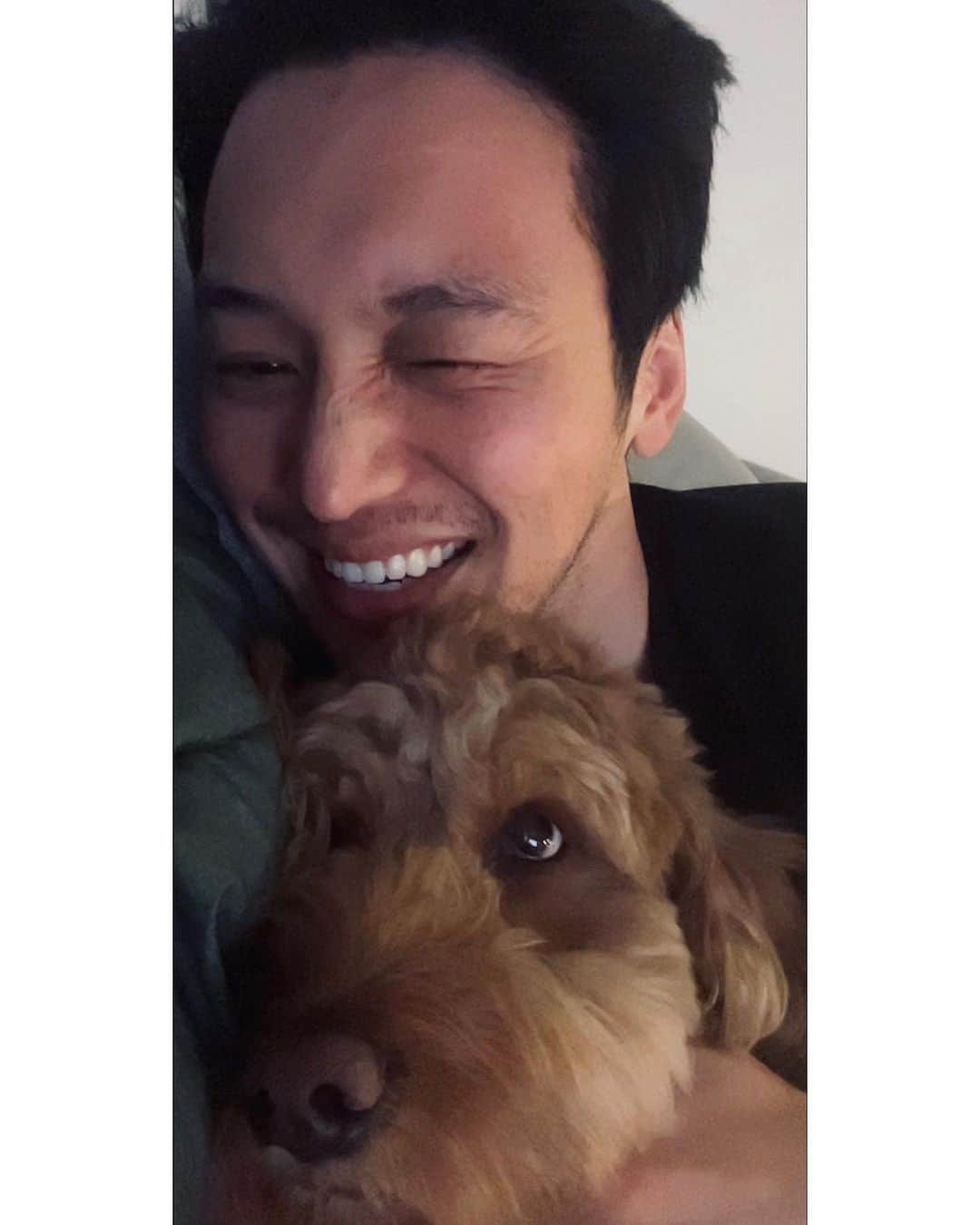ピョン・ヨハンさんのインスタグラム写真 - (ピョン・ヨハンInstagram)「반한🤎」3月12日 22時02分 - byunyohan_official