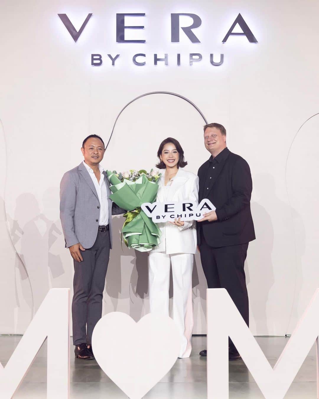 Chi Puのインスタグラム：「A new journey begins… @verabychipu 🤎」