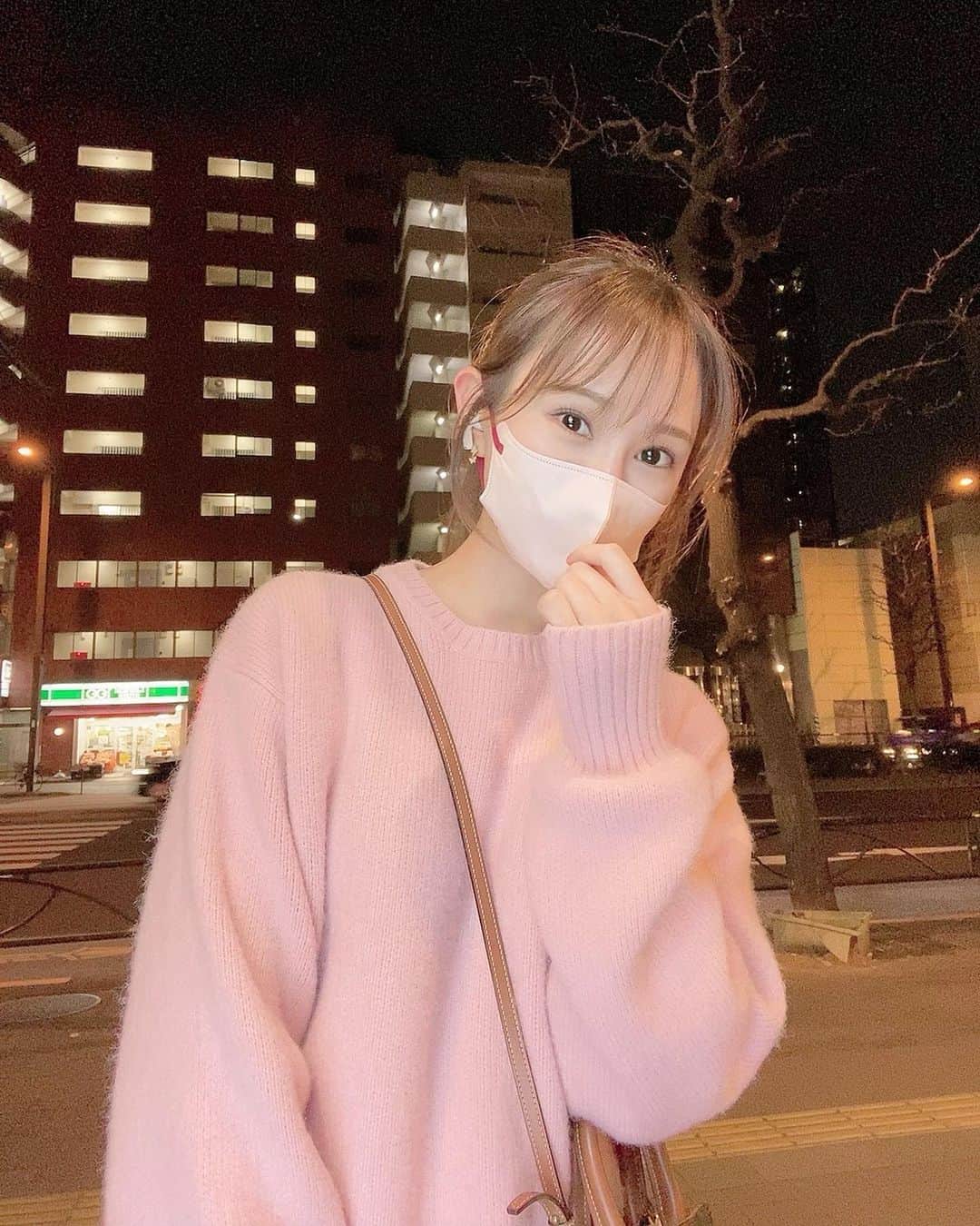 植木南央さんのインスタグラム写真 - (植木南央Instagram)「ピンクだった日🍑🐰」3月12日 22時35分 - _uekinao