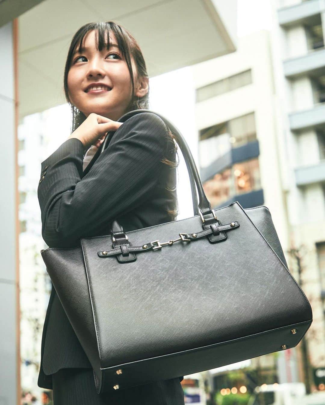 小杉怜子さんのインスタグラム写真 (小杉怜子Instagram)「. AOKIの撮影データ第2弾📸🫶🏻 卒業式シーズンですね🌸 受験生の皆