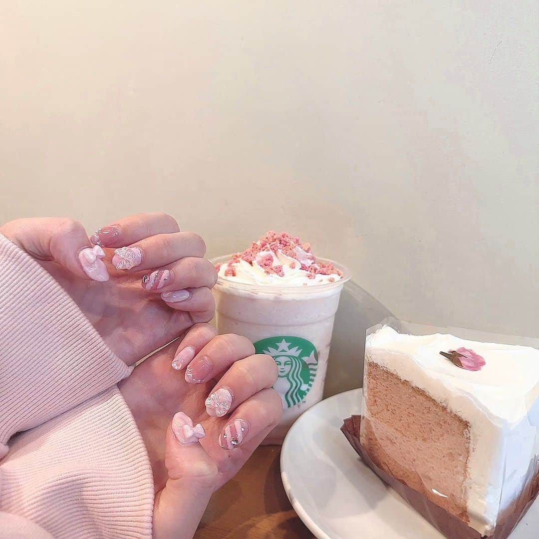 曽我部優芽さんのインスタグラム写真 - (曽我部優芽Instagram)「🥦🌸 ⁡ ⁡ #サロンゆなこ#nails#ネイル#うさぎネイル#春ネイル#ピンクネイル #あおちゃん加工🥦」3月12日 23時59分 - _yume_s