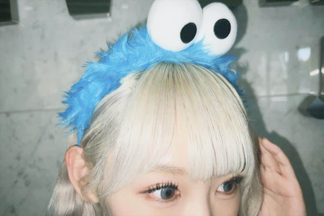 小池美波さんのインスタグラム写真 - (小池美波Instagram)「ユニ春!ライブ2023🌎  幼少期からの思い出がたくさん詰まっている場所でライブをさせていただけたことが心から幸せで、忘れられない春になりました‪‪☺︎‬  皆さんにとっても忘れられない春になっていますように…♡  #USJ#ユニバ#ユニ春 #忘れられない春が要る」3月13日 0時05分 - miichan_official