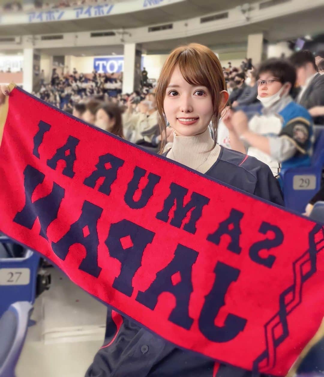 のインスタグラム：「WBC⚾️🇯🇵✨ 生で二刀流の大谷選手見れていい思い出になった✨ ・ ・ #WBC #野球観戦 #野球女子 #大谷選手 #samuraijapan #サムライジャパン　#侍ジャパン #🇯🇵 #⚾️ #東京ドーム  #selfie #love #ootd #tbt #japanesegirl #baseball」