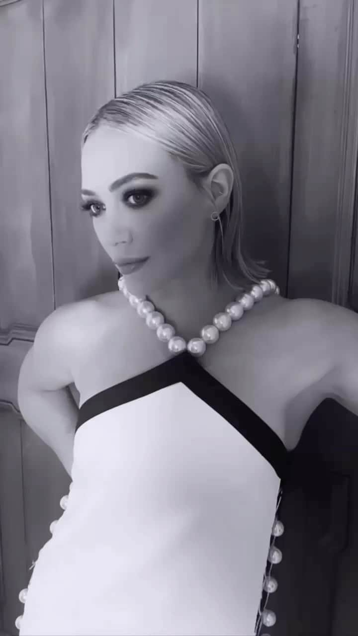 ヒラリー・ダフのインスタグラム：「Nice lil night out #nightbefore」
