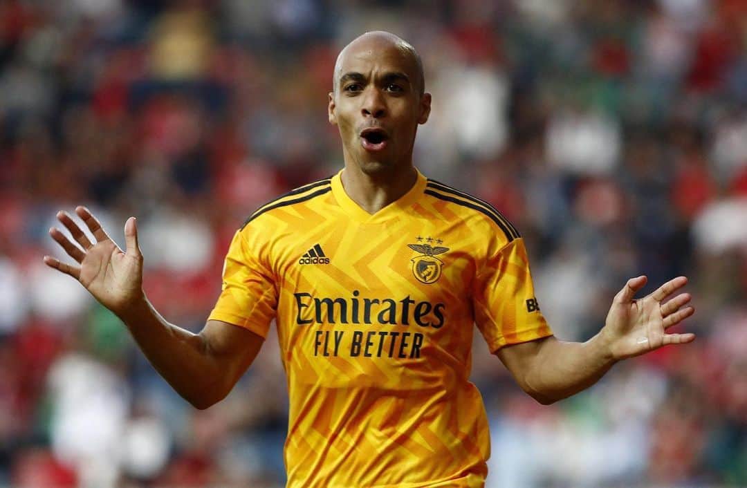 ジョアン・マリオのインスタグラム：「🥰🙌🏾🤷🏾‍♂️ mais uma final vencida @slbenfica 🔴⚪️」