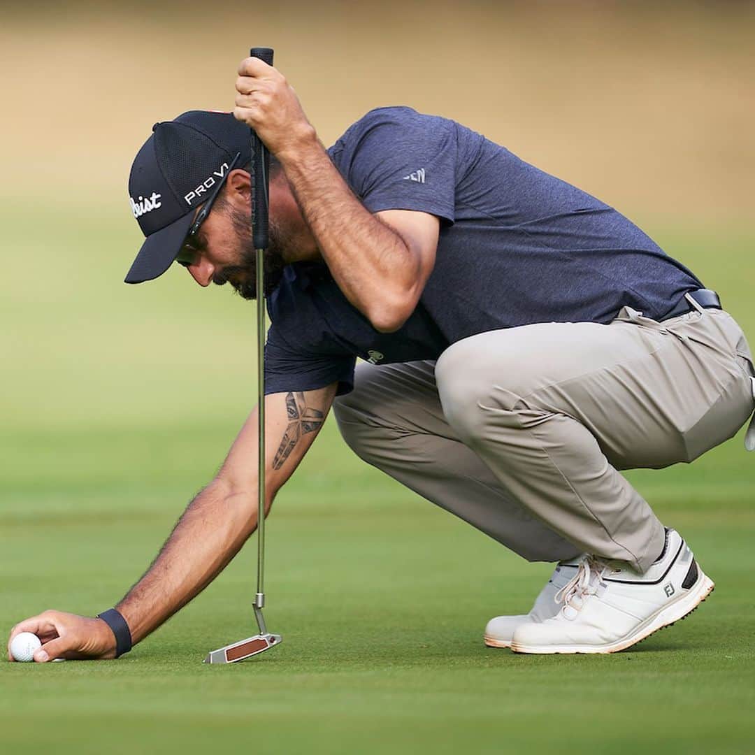 フランチェスコ・ラポルタのインスタグラム：「My flight back home will be a bit more sweeter today after a disappointing Saturday. Now 6 weeks off on the book 😅 —— Thanks to @kenyaopen_golf for a great event. See you next year 😊 —— #hydrogen #allianz #borgoegnazia #sandomenicogolf #titleist #footjoy #golffile #hambricsports #dpworldtour」