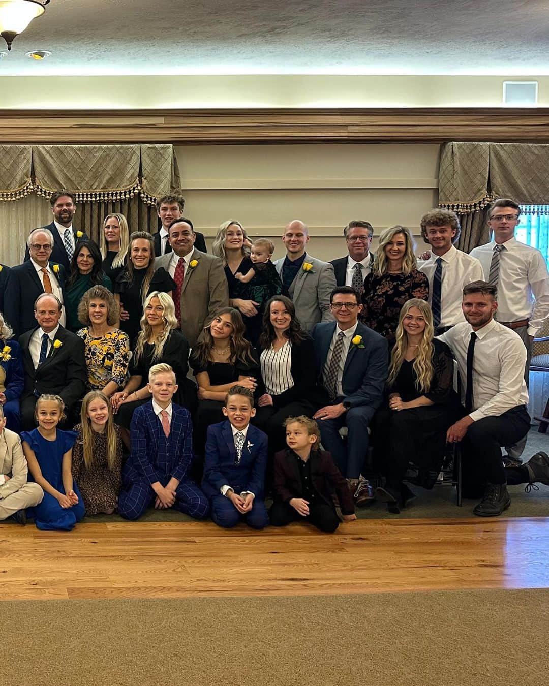 ジュリアン・ハフさんのインスタグラム写真 - (ジュリアン・ハフInstagram)「The Heaton family celebrated the life and legacy of my grandfather Don Oliver Heaton. There is so much to say about the life that my grandfather created for future generations. A few fun facts though… He had a family business that was called Romaines, which is indeed my grandmothers name, and is still ran by my uncle Carey and his son Jacob. He loved his potatoes and onions, feeding his squirrels out his window, stocks, loose change and the smell of melaleuca was always the surrounding scent after his hard days at work. Nobody worked harder than him with the constant driving force of being able to take care of his family. Thank you for instilling your work ethic, passing on your ballroom dancing genes and of course your family values in to your children, grandchildren and all the children to come. You had a tough exterior most of the time papa, but we all knew your sweet soft heart! I love you grandpa ❤️」3月13日 1時48分 - juleshough