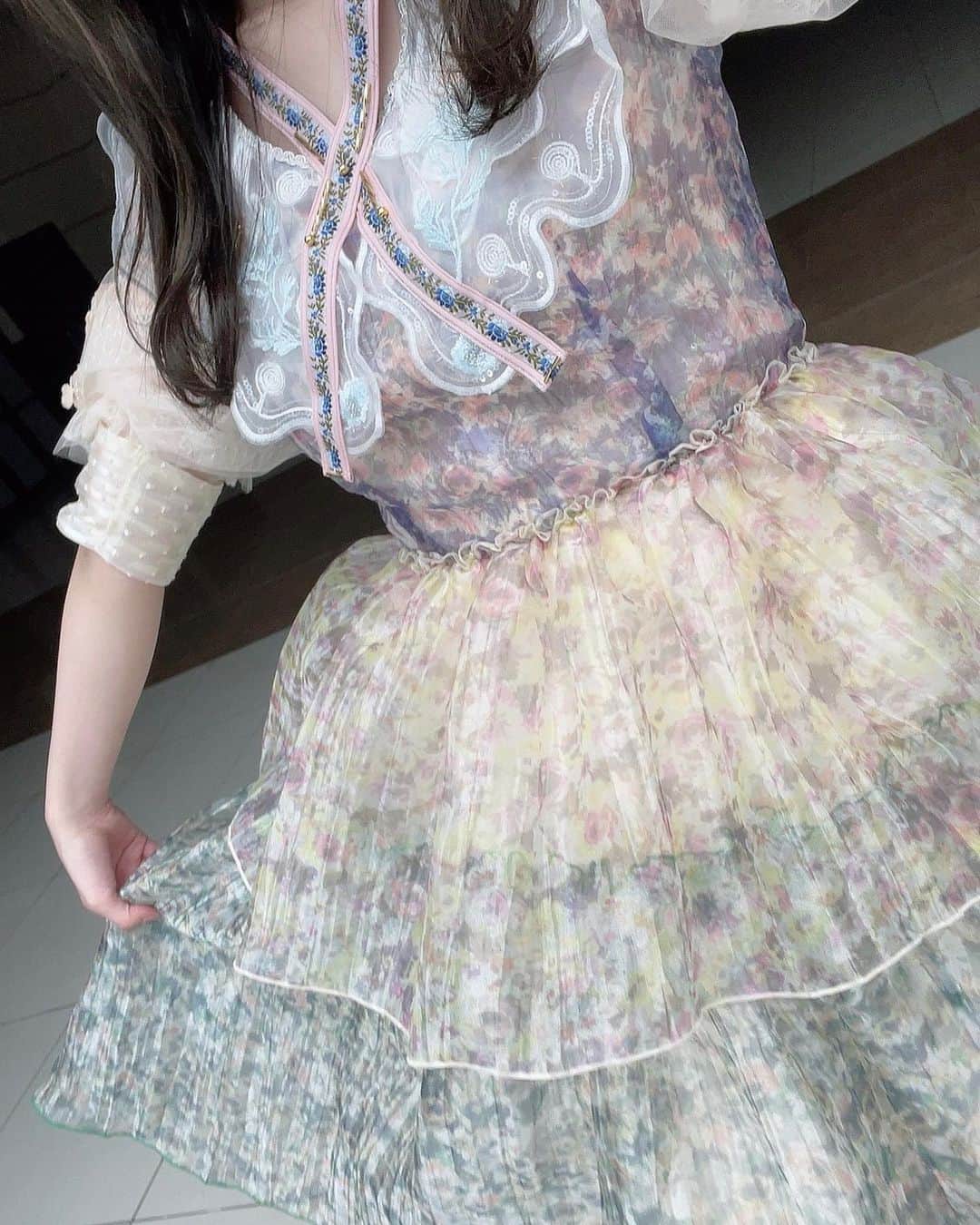 吉田綾乃クリスティーのインスタグラム：「🌊 衣装も見てー」
