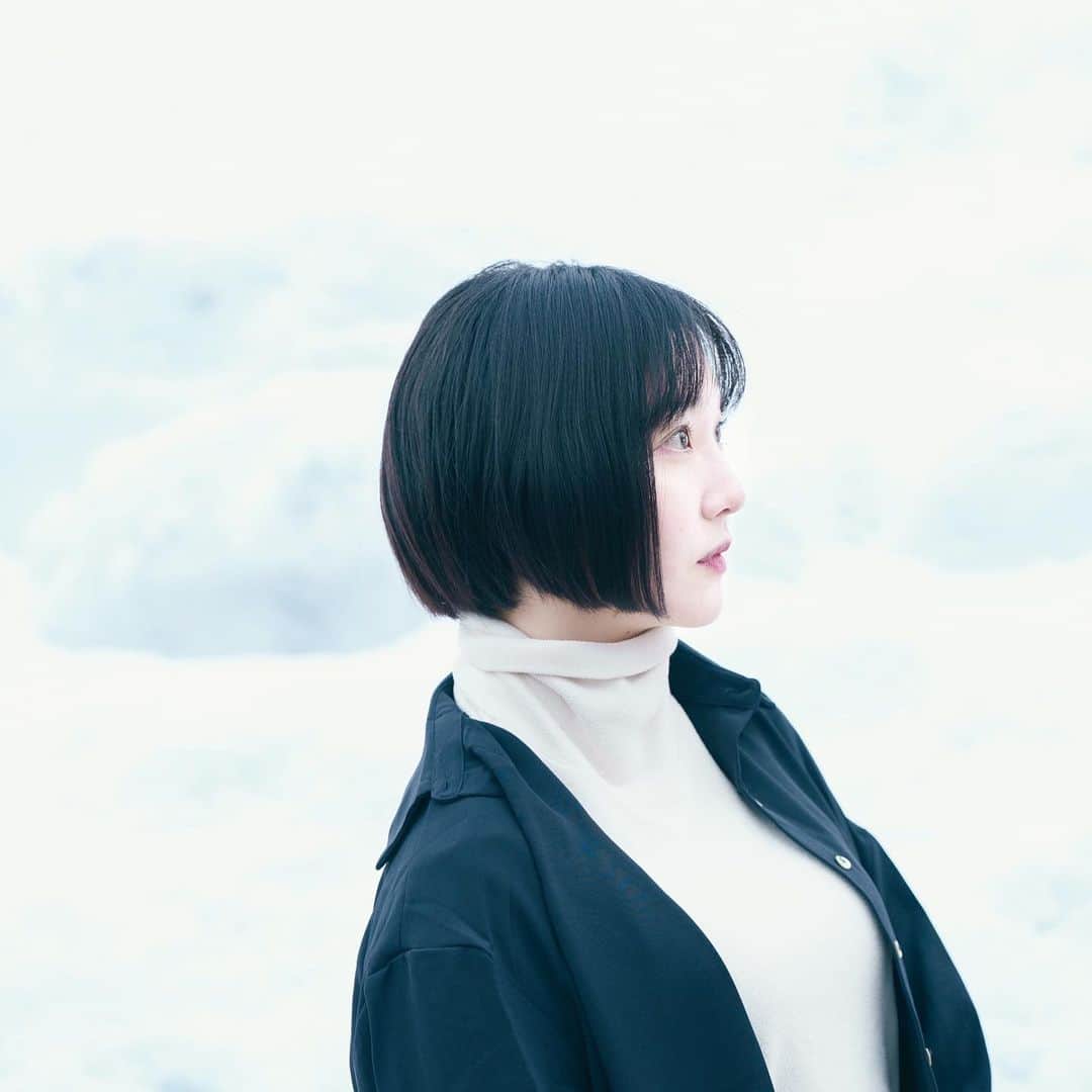佐々木萌のインスタグラム：「お祝いメッセージ下さった方 ありがとうございます🪄❄️  無事3.13誕生日を穏やかに迎えました 周りにいる人や環境に感謝して 関わりきる私であろうと思います」