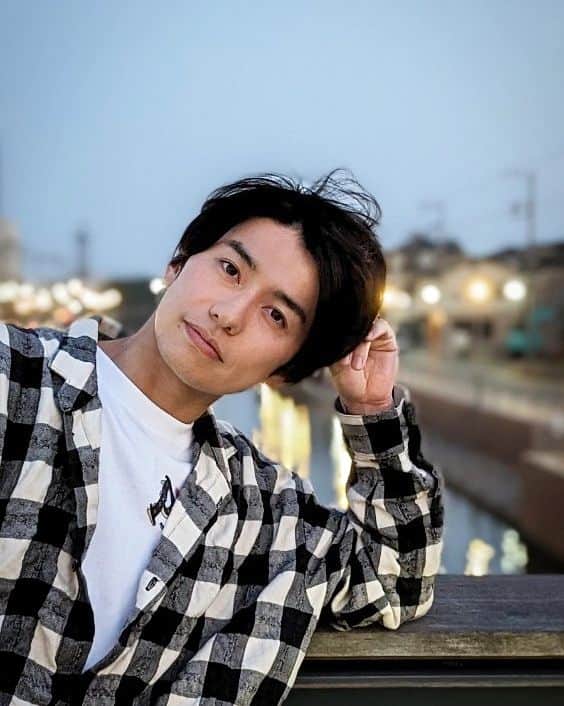 のインスタグラム：「映画『この小さな手』の前売りチケットが発売されました。 ぜひ、チェックしてください！ ストーリーズに掲載してます！ #この小さな手」