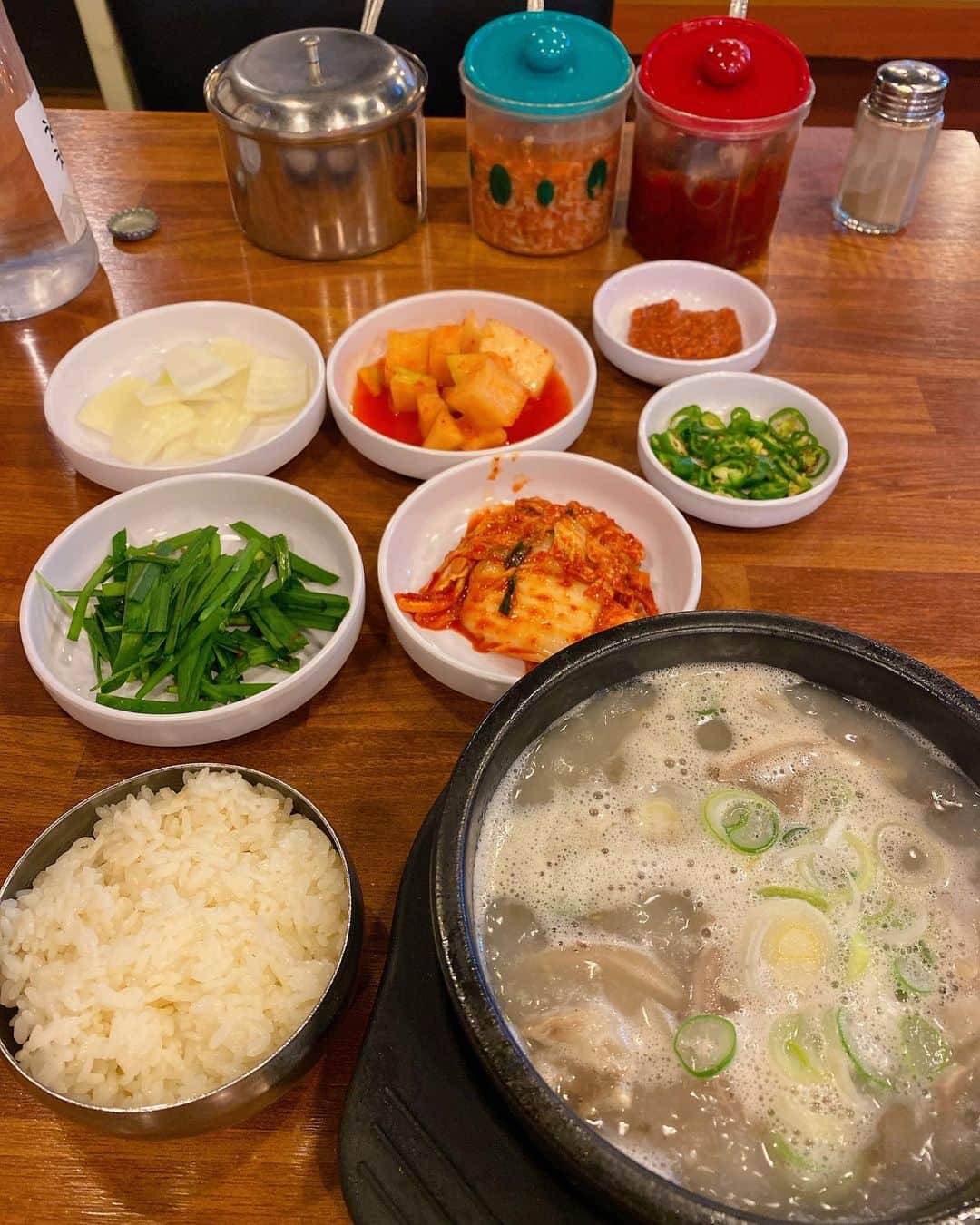 市川ヒロシのインスタグラム：「3/2〜3/5の 韓国ソウル一人旅の時の写真 ほとんど食べ物」