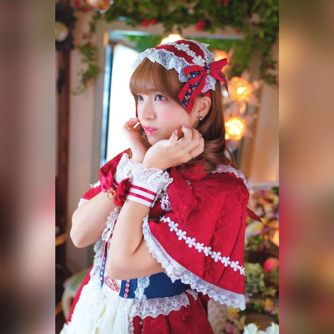 根尾あかりのインスタグラム：「𓏸𓂂𓈒🍓 𝙱𝙰𝙱𝚈 𝚃𝙷𝙴 𝚂𝚃𝙰𝚁𝚂 𝚂𝙷𝙸𝙽𝙴 𝙱𝚁𝙸𝙶𝙷𝚃 🍓𓈒𓂂𓏸  #lolitadress #ロリィタ #ロリィタコーデ #ロリータ #lolitafashion#ootd #sweetlolita #lolitacoord #jfashion  #lolitagirl  #btssb #dailylolita  #lolitacommunity #lolitaoutfit #lolita #ロリータファッション #eglfashion #gothiclolita #ロリータ服 #ロリィタファッション #蘿莉塔  #洛兩塔 #harajukufashion #classiclolita #原宿ファッション #로리타 #lo娘」