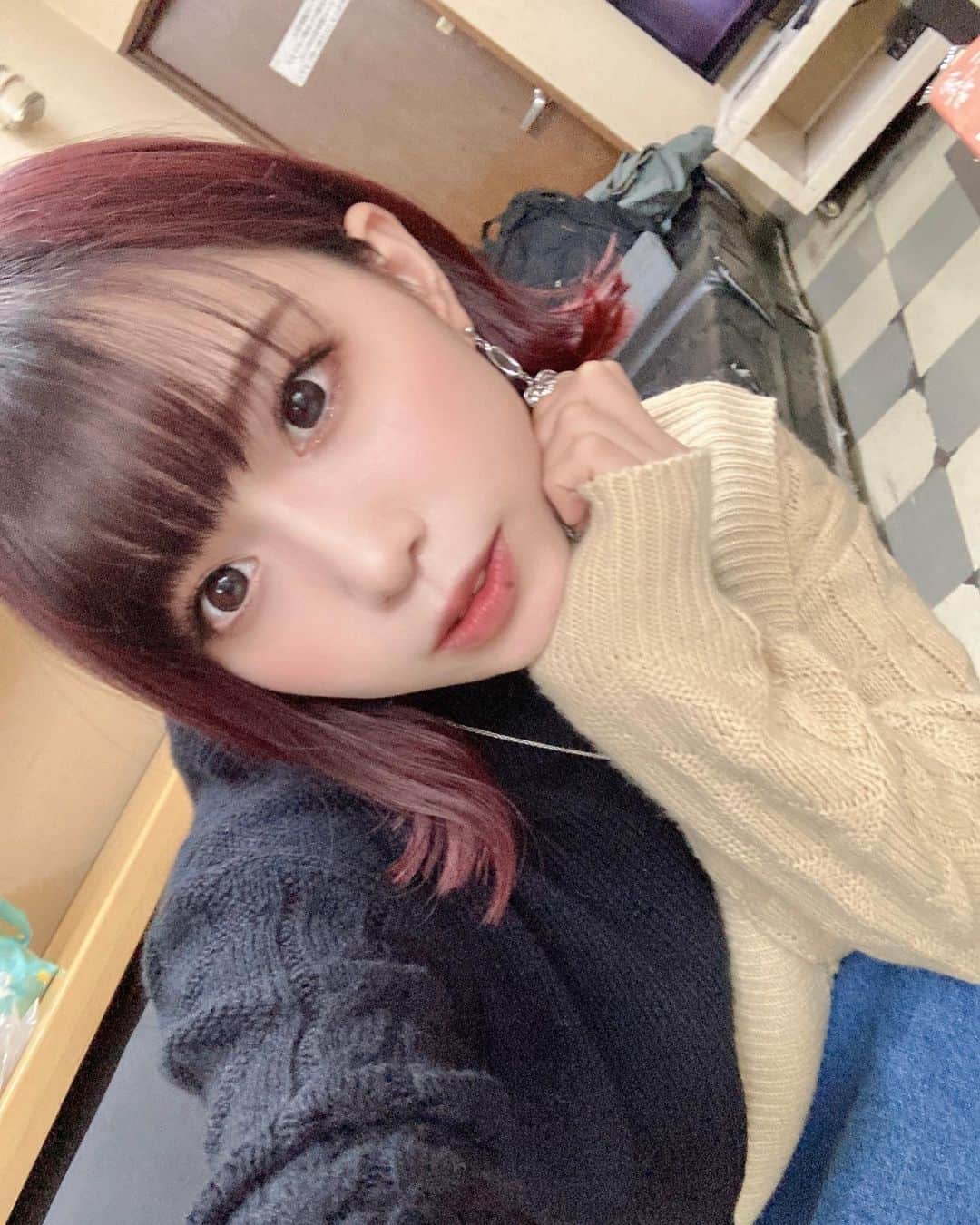 亜咲花さんのインスタグラム写真 - (亜咲花Instagram)「赤髪ボブ気に入ってる😶❤️」3月13日 23時33分 - asaka_official