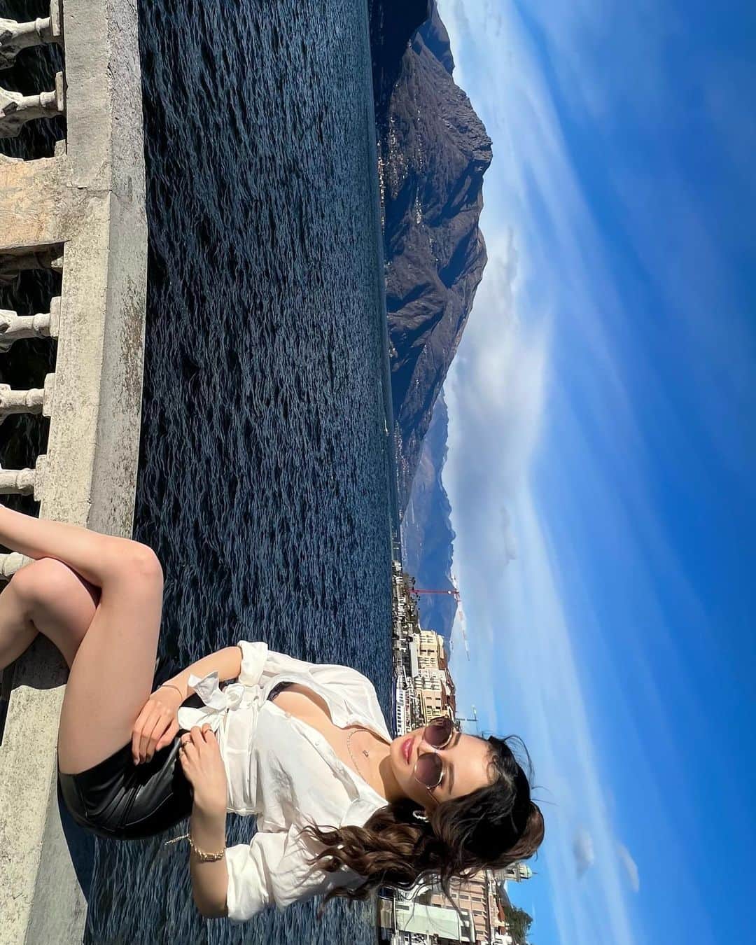 小野寺南友さんのインスタグラム写真 - (小野寺南友Instagram)「. ミラノの上の方にあるコモ湖に行ってきたよ💐  もう半袖でいいくらい暖かかった！」3月13日 16時49分 - miyuonodera_