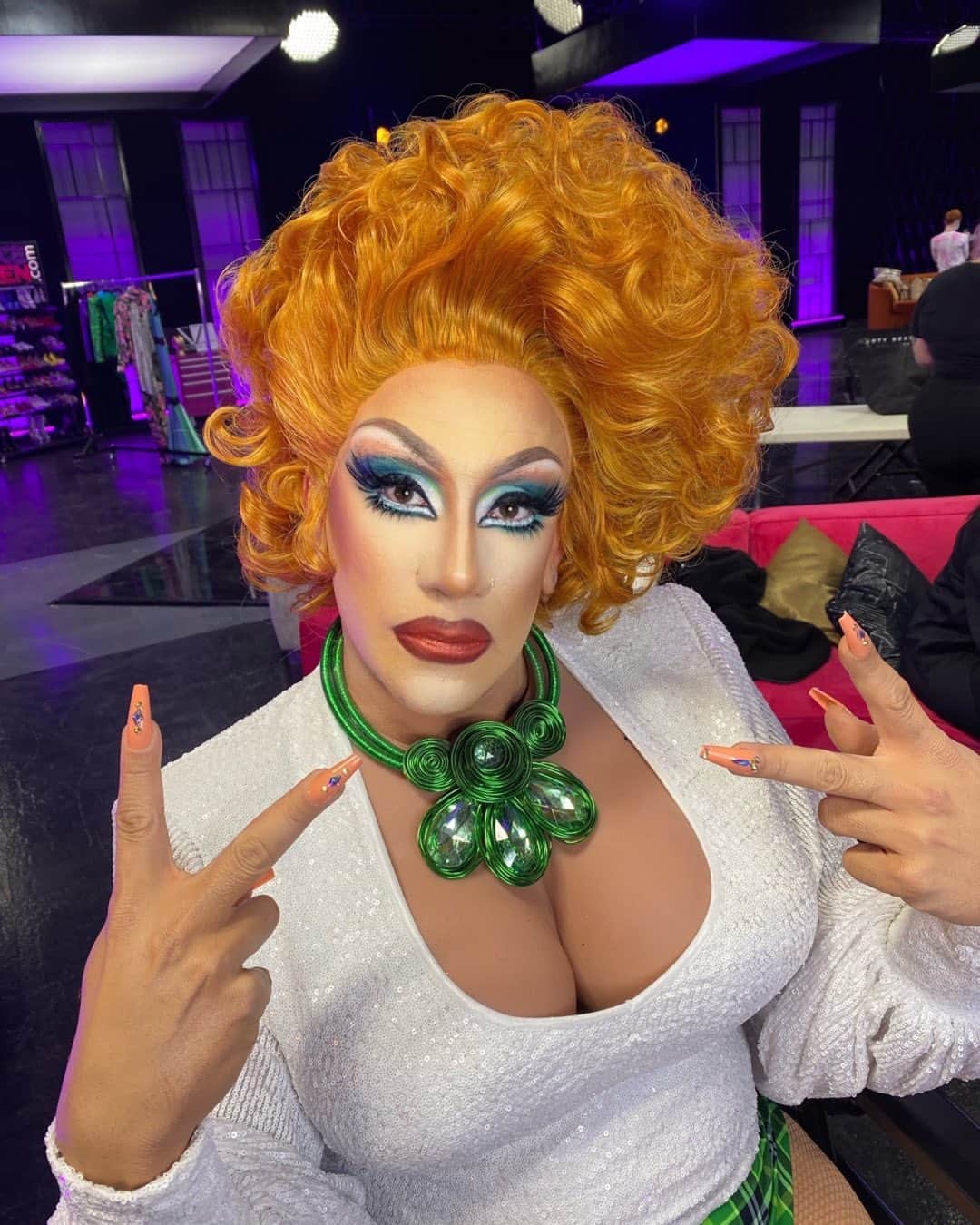 A.J.のインスタグラム：「You know where I stand!  #lovemydragqueens」