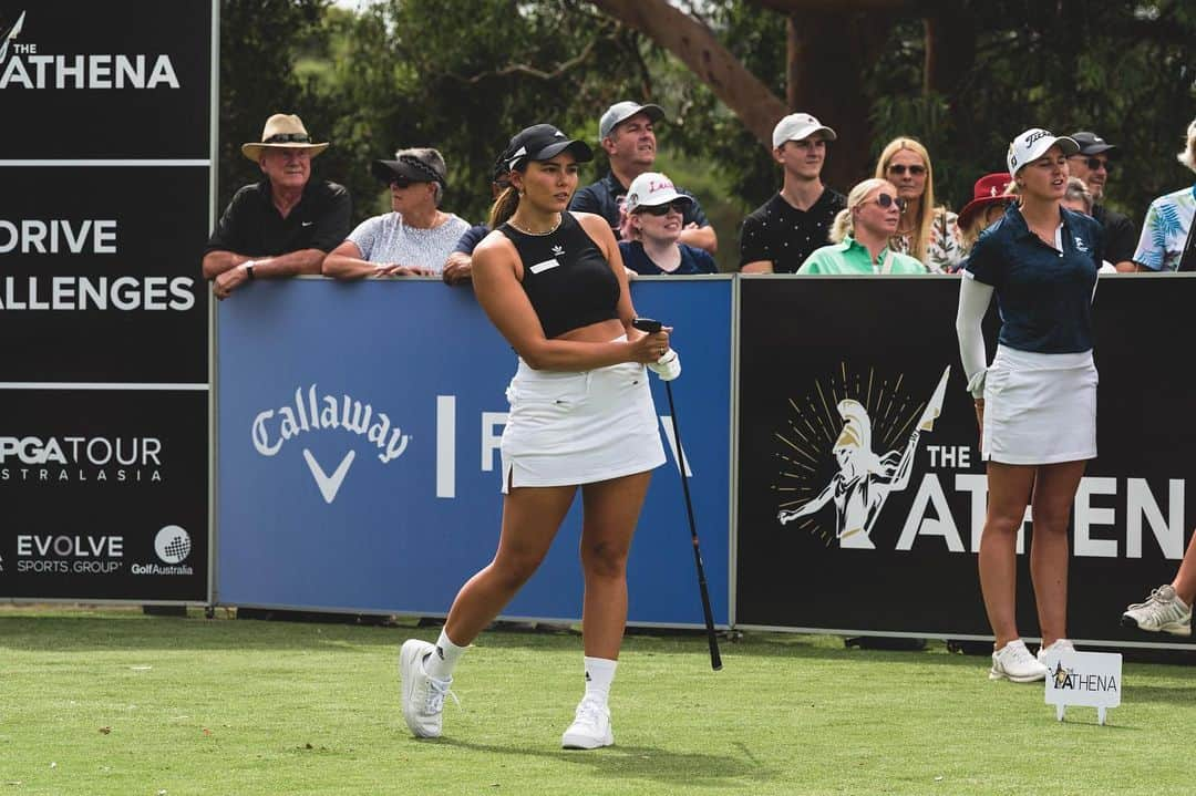 八巻セイラさんのインスタグラム写真 - (八巻セイラInstagram)「@kelseybennett_golf was not impressed with my shot 😑  #athena2023  #wpga  #adidasau  #adidasgolf  #golfaustralia  #新日本住設」3月13日 18時29分 - sarahyamakibranch