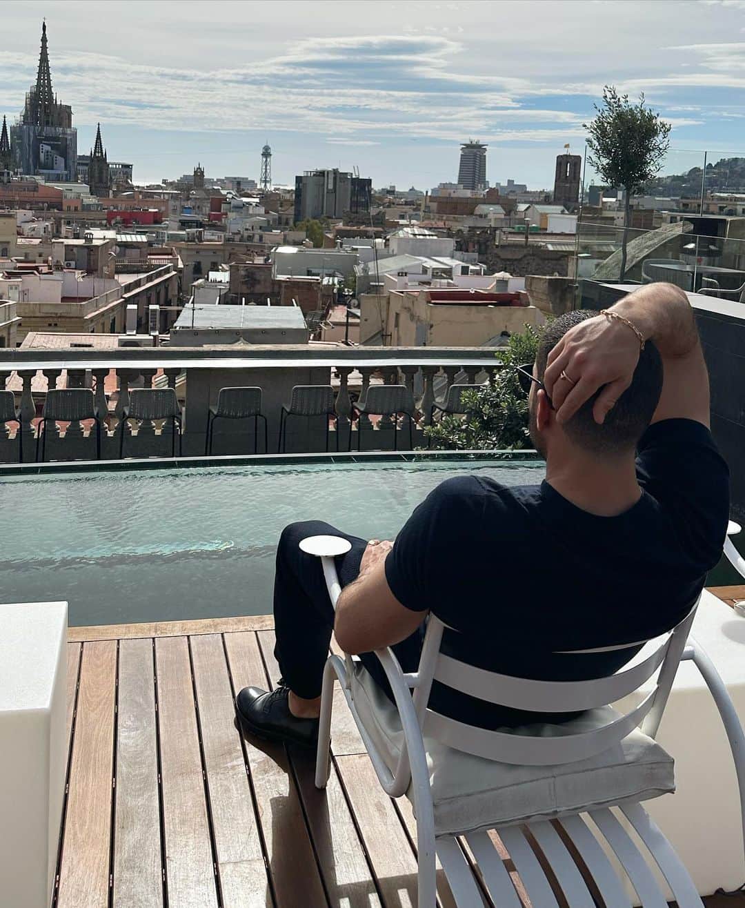 ミゲル・エンジェル・シルベストレのインスタグラム：「Barcelona💥❤️」