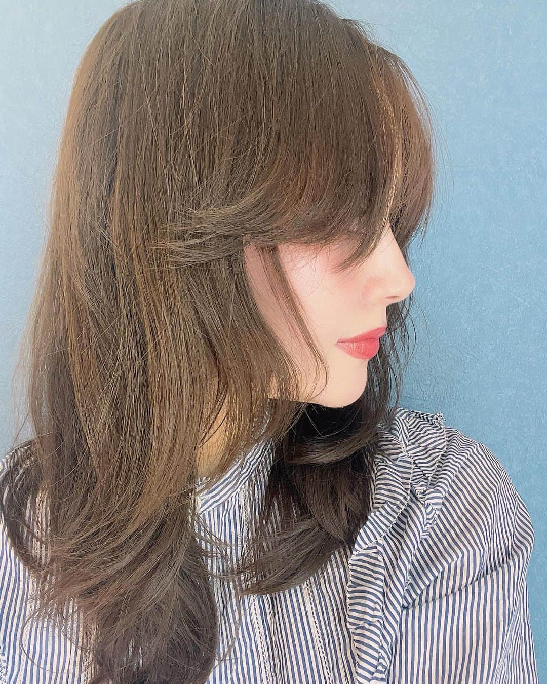 日下部ゆいこさんのインスタグラム写真 - (日下部ゆいこInstagram)「. . 久しぶりの @ayakoyanagi カット。 . . 長さはほとんど変えずに レイヤーを多めにいれて 動きを作ってもらいました！ . . セットしなくても可愛い♡‼︎ 軽くなって春を楽しめそう。 . . さすがです♡ . . #hair#haircut#ヘア#ヘアスタイル#ロングヘア#レイヤーカット#me#salon#美容室」3月13日 18時58分 - yuiko_kusakabe