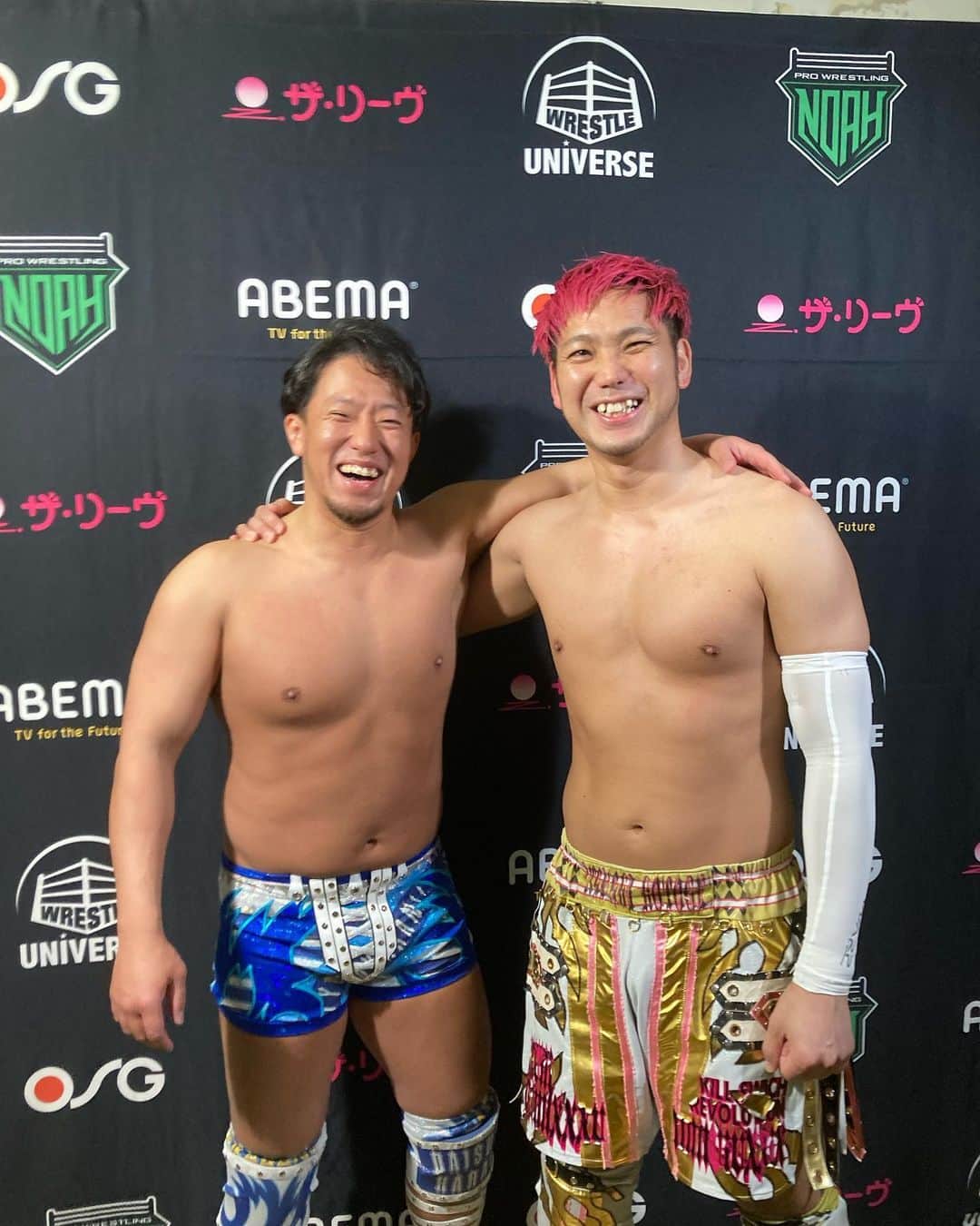 原田大輔のインスタグラム：「.  引退して5日  実感はまだあまりないです。  次の試合の予定を見たりしてしまいます。  これから実感も湧いて次に移るんだなと思います。  17年も夢のある世界にいたから、なかなか感覚も抜けない。  救って頂いた命を大事にこれからの人生もドカーーーンと楽しく笑って生きていきます！  #noah_ghc #STAYALIVE」