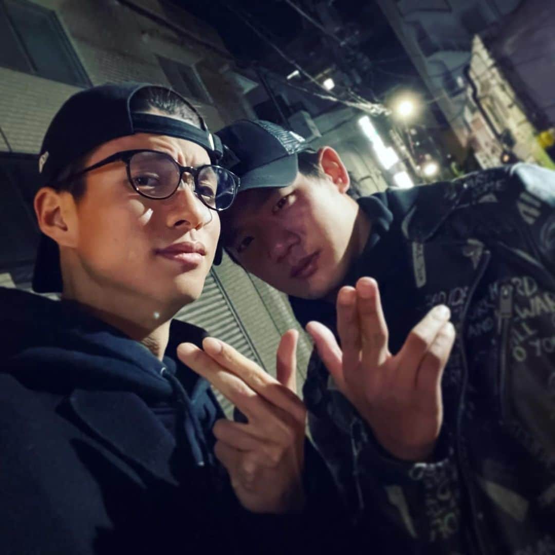 渡辺アオトのインスタグラム：「トンボ会。  #森博嗣　さん #王様戦隊キングオージャー #トンボオージャー #ヤンマガスト」