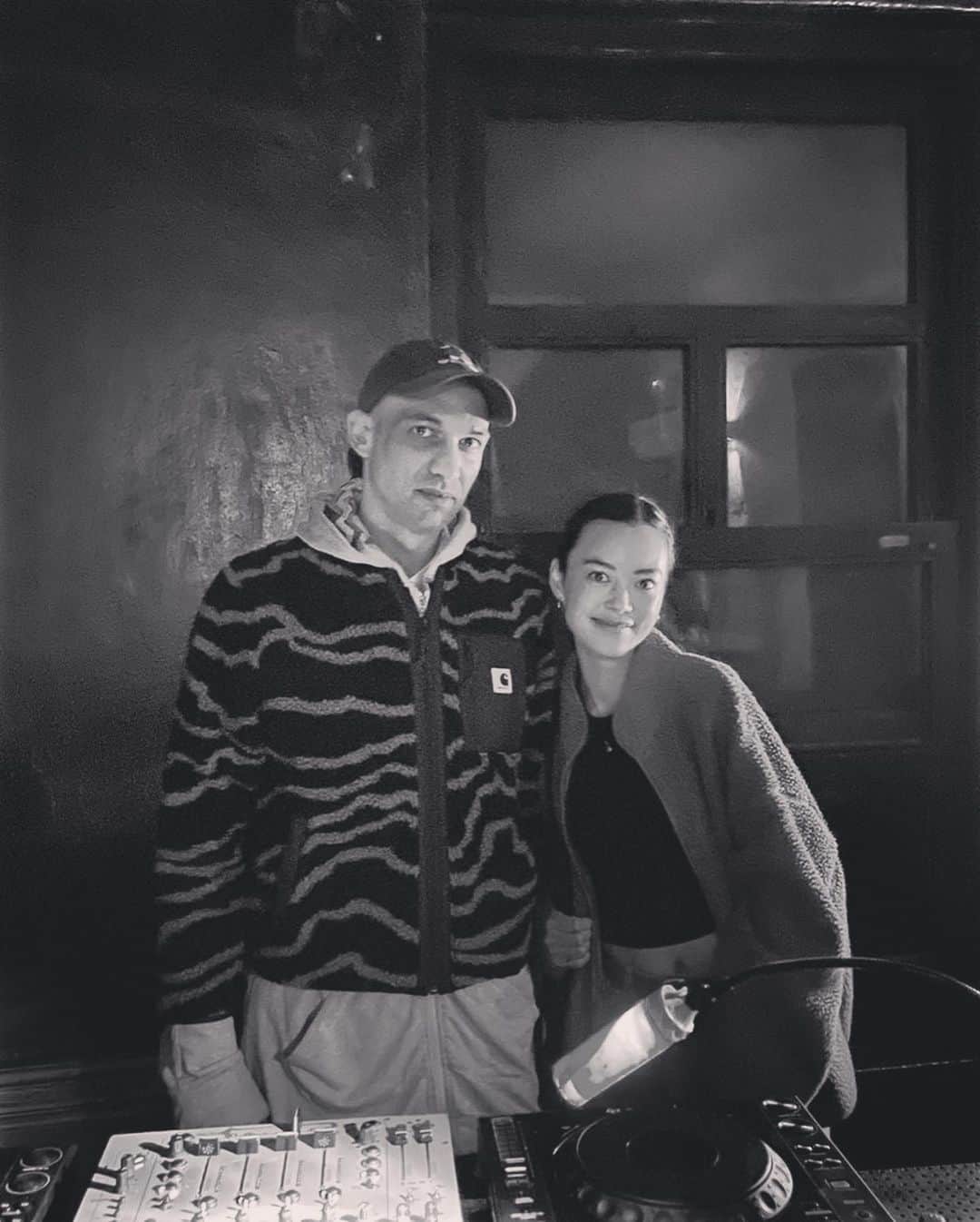 MARIA FUJIOKAさんのインスタグラム写真 - (MARIA FUJIOKAInstagram)「Sunday night at @astronbar in Athens was a blast 🥰 and a great way to conclude my tour in Europe 🌍 b2b with @anthony__katra will always stay deep in my heart.  Thanks to everyone who came out and made it such a groovy and flawless 🌀 night until the early hours of the morning.  日曜日の夜、アテネの @astronbar でのプレイは最高でした！そしてヨーロッパでのツアーを締めくくるのにぴったりでした🌍 @anthony__katra とのb2bはいつも私の心の中に深く残ると思います🙏💜  こんなにグルーヴィーで完璧な夜が朝方まで続いたのは、集まってくれた方々のおかげです！本当にありがとう！！」3月13日 20時17分 - mariasatelles