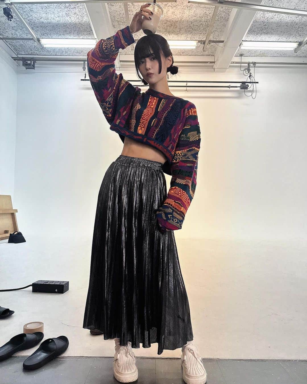 土光瑠里子のインスタグラム：「このトップス可愛いしスカートもお気に入りです  ちなみに腹筋割れてるちゃんだよ  #fashion #style #私服　#古着」