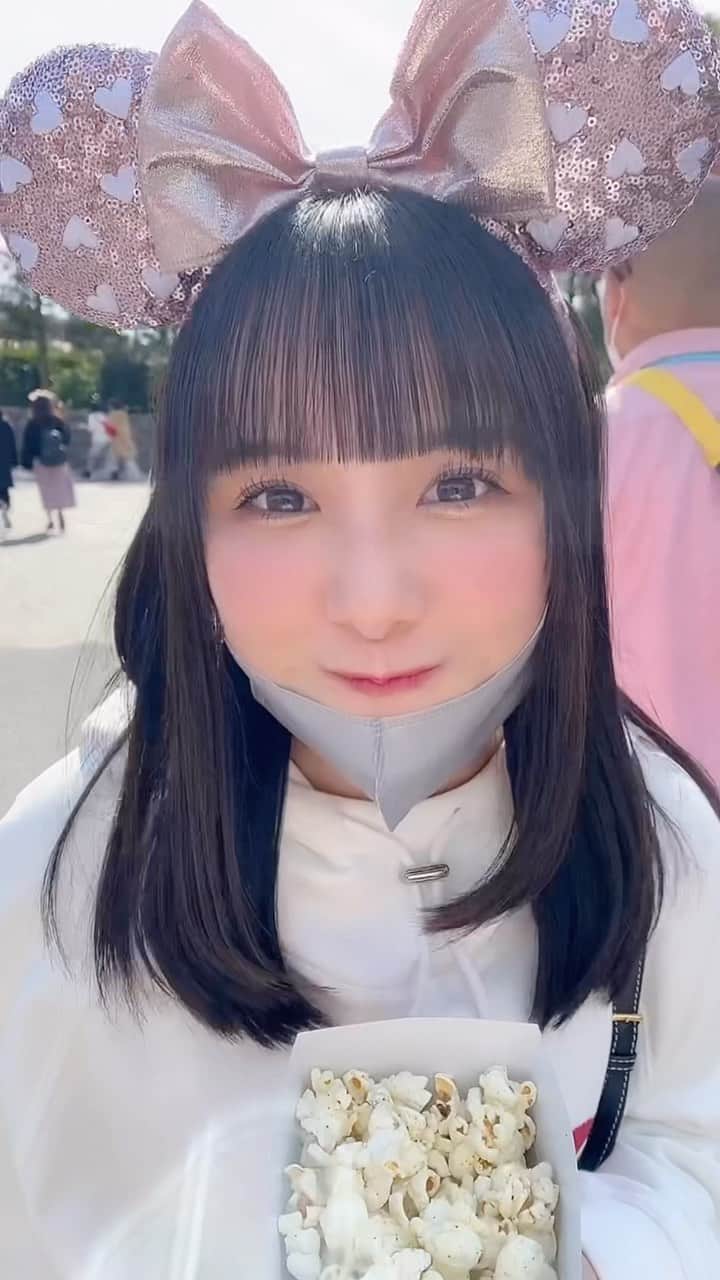 新谷真由のインスタグラム：「デートしたいね❕#ディズニー #ディズニーシー」