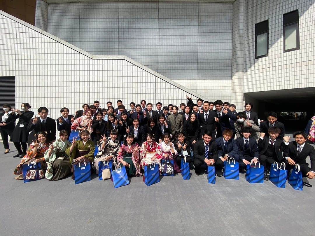 東京スポーツ・レクリエーション専門学校さんのインスタグラム写真 - (東京スポーツ・レクリエーション専門学校Instagram)「⁡ 2023.03.10 東京スポーツ・レクリエーション専門学校 🌸卒業式🌸 ⁡ TSRで過ごした2年間はどうでしたか? 色んな出来事があったと思いますが、 2年前の自分よりきっと成長しているはずです🌱 ⁡ 数多くある学校の中で、 TSRを選んでくれて本当にありがとう!! 卒業生1人ひとりに素敵な未来が待っていることを 職員一同願ってます✨ ⁡ 何かあったら、いつでも帰ってきてくださいね🏫🐳 改めて、卒業おめでとうございます🎓 ⁡ #卒業式#東京スポーツレクリエーション専門学校」3月13日 21時11分 - jikeitsr