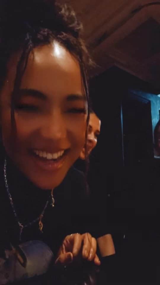 Crystal Kayのインスタグラム：「#makenaimonday  今日の出来事😊  With special guest @microfromdeftech  @amina.iqi ❤️」
