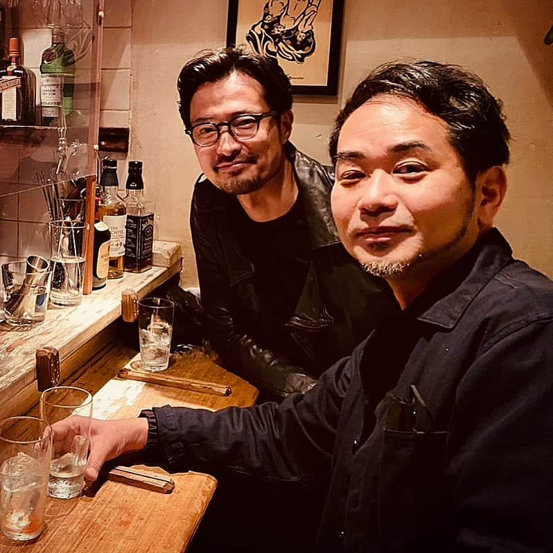 前川泰之さんのインスタグラム写真 - (前川泰之Instagram)「大学の同期と久しぶりに。  20歳に戻ってバカ話ばかり。  そして彼はまた海外へ翔ぶ。俺もいつか翔ぶぜ。  #大学の同期　 #今年で50歳 #実は #青山学院大学 #のんべえ横丁」3月13日 22時12分 - maekawa_yasuyuki_official