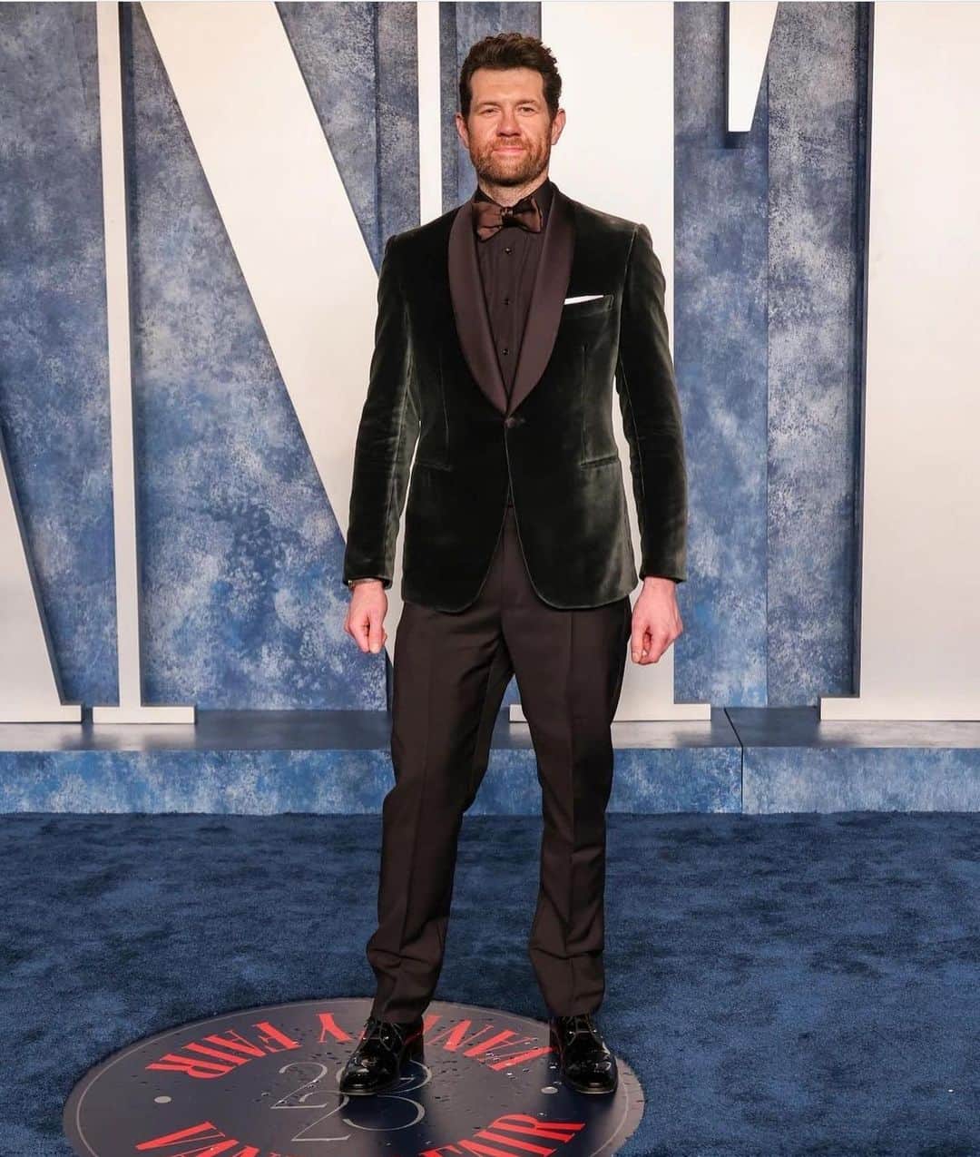 ビリー・エイチュナーのインスタグラム：「You know I never miss an opportunity to celebrate my peers!   Thanks @vanityfair, @theadamballheim, @themensgroomer and @slatepr for a very fun Oscars weekend. 🖤」