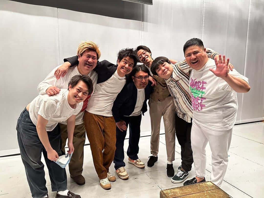 池田真一のインスタグラム：「ダブルアートの新ネタライブ ビスケットブラザーズ イノシカチョウ ありがとう！ めちゃくちゃ楽しかった！ 次回ちょっとあいて7月です！ よろしくお願いします！」