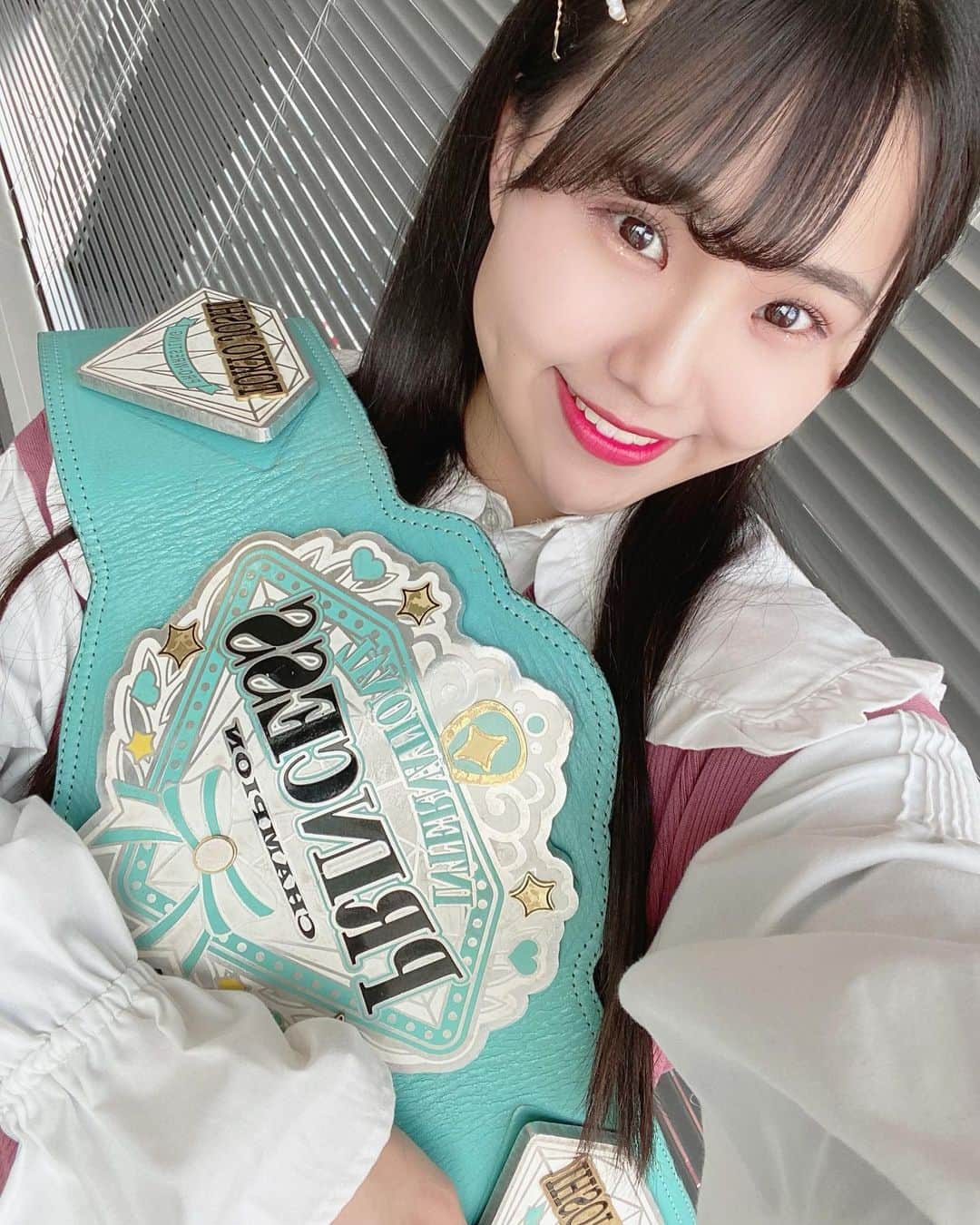 渡辺未詩（ミウ）のインスタグラム：「あとすこしで有明コロシアムだよ！！！！！！！土曜日有明いってヲタク仲間と帰りにゆっくり余韻でご飯食べてそのまま遠征の人は泊まって、翌日特典会って流れ考えただけで絶対楽しいヲタ活すぎて参加したい！！！！笑」