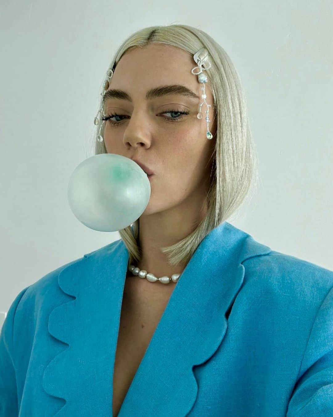 パイパー・アメリカ・スミスのインスタグラム：「The peak of pisces season 🫧」