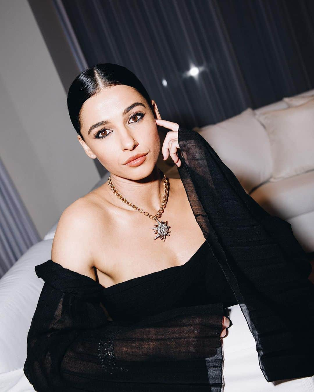 ナオミ・スコットさんのインスタグラム写真 - (ナオミ・スコットInstagram)「It was a pleasure to be dolled up by YSL Beauty for the #VFOscars Party last night. #yslbeauty」3月14日 1時42分 - naomigscott