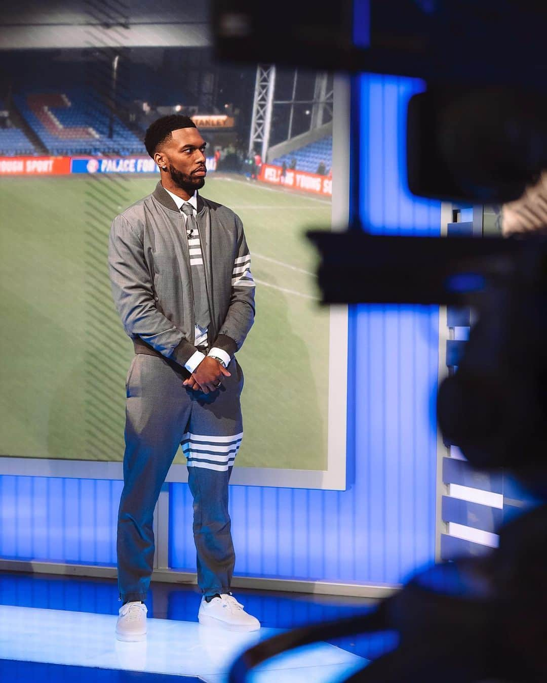 ダニエル・スタリッジさんのインスタグラム写真 - (ダニエル・スタリッジInstagram)「Good vibes spending the day on set @skysports   Champions league content dropping tomorrow 😎🙌🏾  📸 @davidt.ii」3月14日 3時45分 - danielsturridge