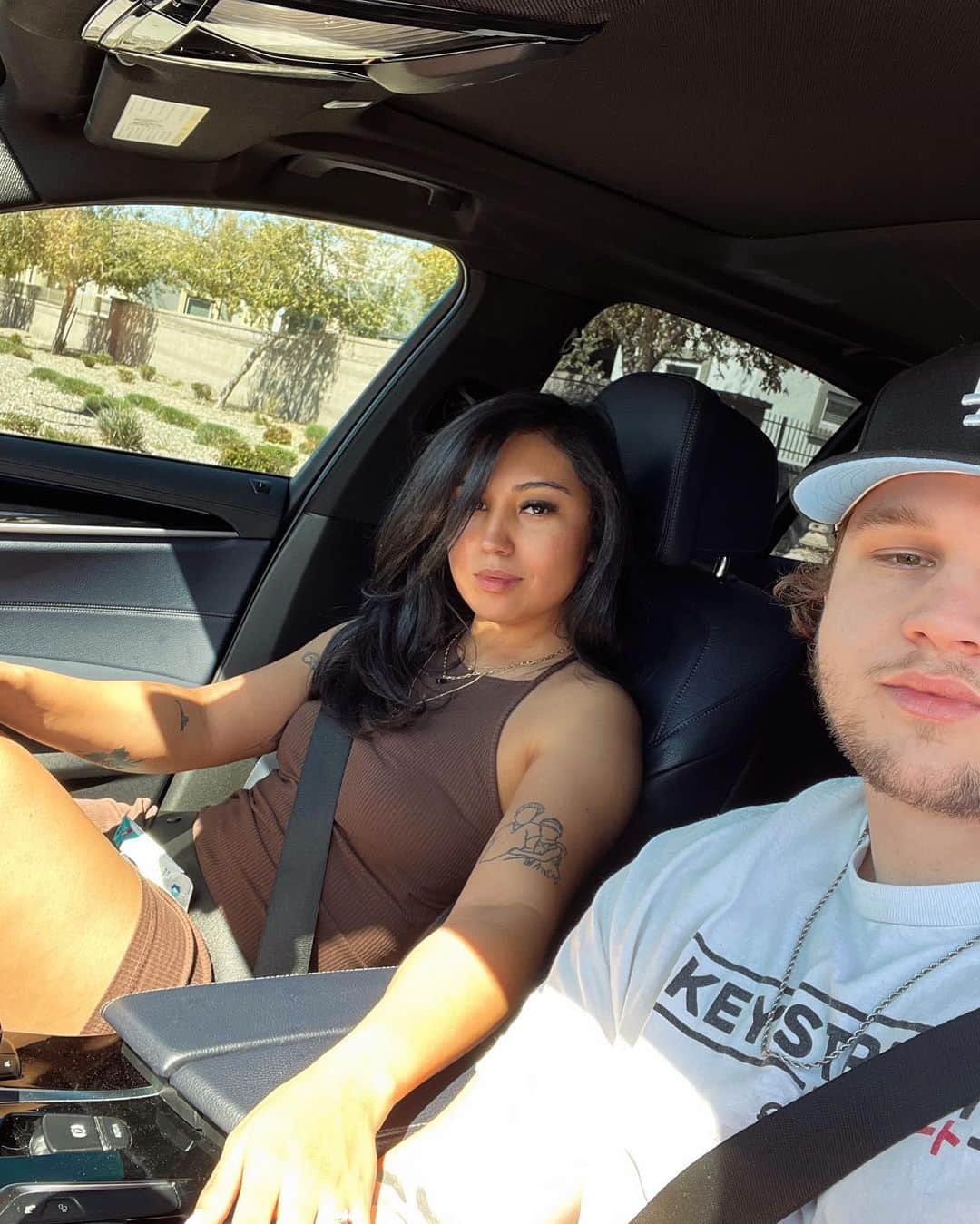ギャビン・マッキントッシュのインスタグラム：「turned 26 today but you look 20 ✨ Happy Birthday B 🖤」