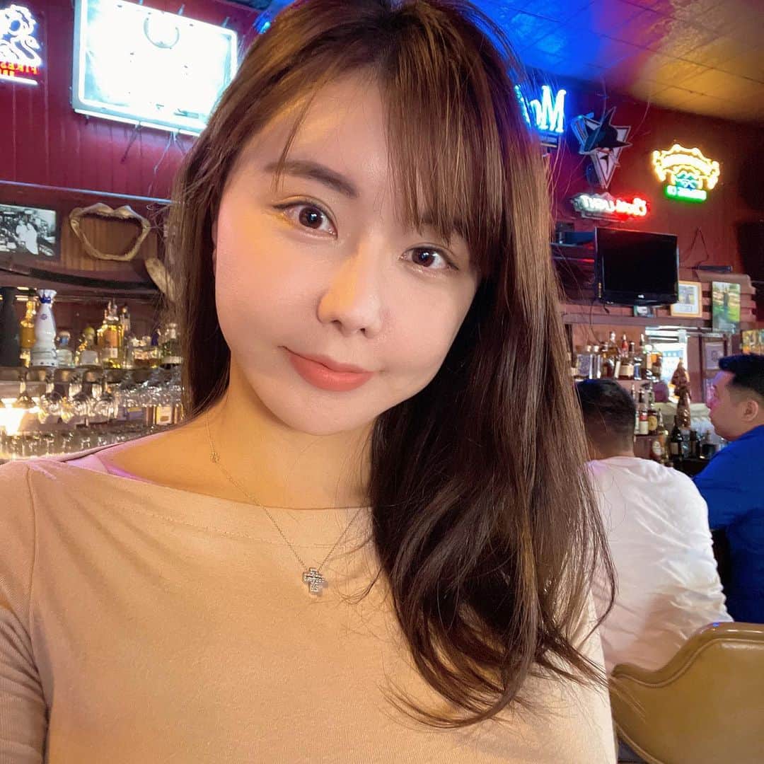 リュ・ジヘのインスタグラム：「#🇺🇸 립 맛집을 찾아서..♥️  #미국삶기록 #산호세 #새너제이 #베이에이라  #실리콘밸리류찌」