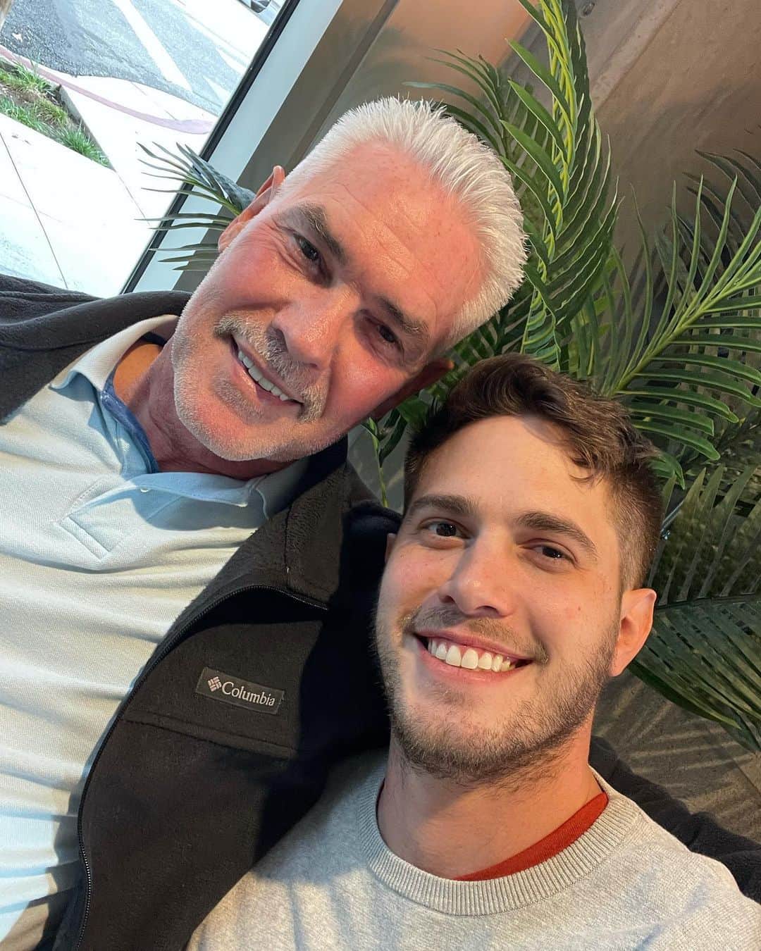 ブレイク・ジェンナーのインスタグラム：「We came…. We saw…. We look fly…  @hammerandnailsgrooming @hammerandnails_weho」