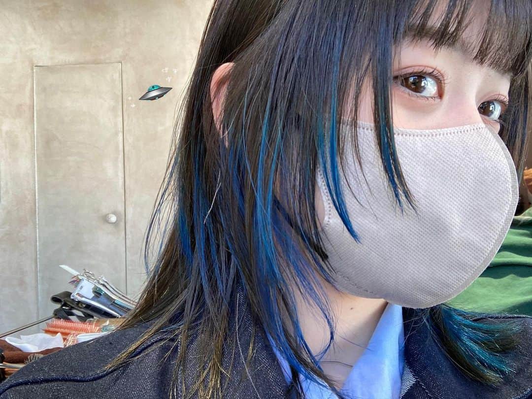 八木海莉のインスタグラム：「青です、とてもお気に入りでいっぱい写真撮りました」