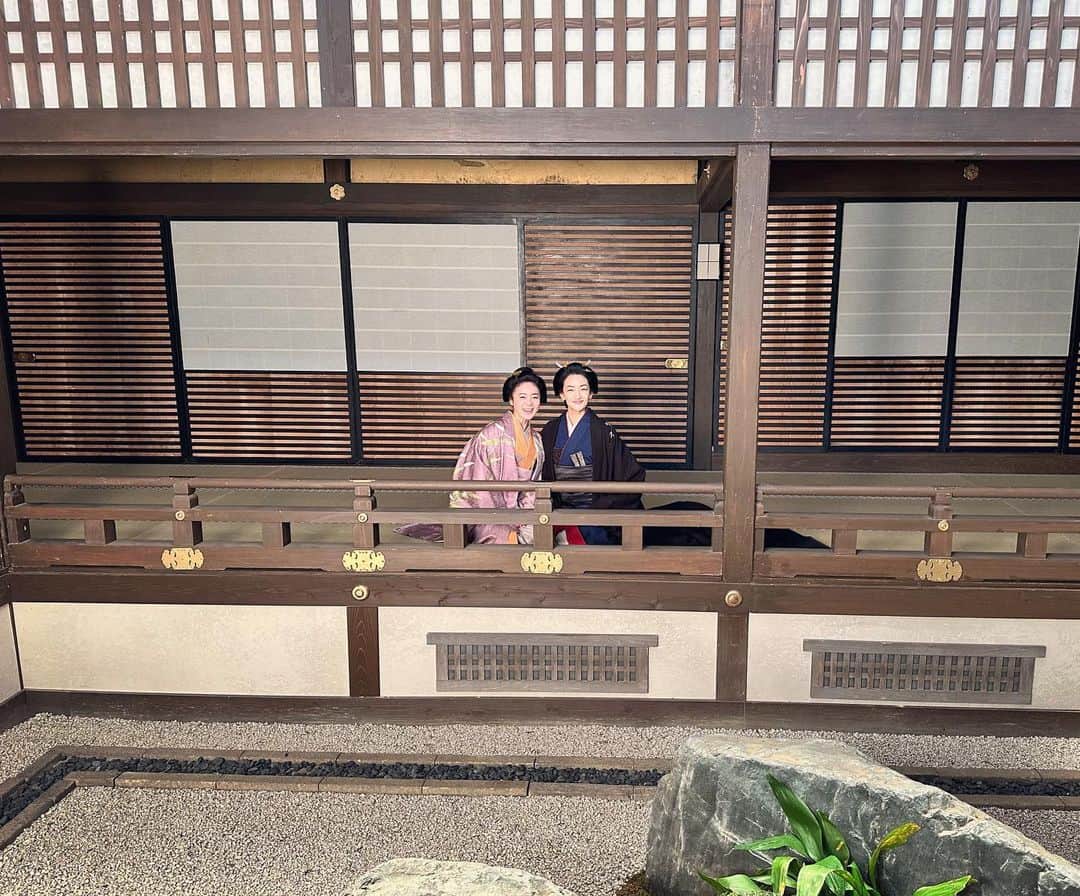 貫地谷しほりさんのインスタグラム写真 - (貫地谷しほりInstagram)「本日、最終話。 是非見届けてください。 写真は愛する殿と。 殿にお仕えできて久通は 心より幸せにございます。 #nhk #ドラマ10 #大奥 #徳川吉宗 #加納久通」3月14日 17時32分 - shihori_kanjiya